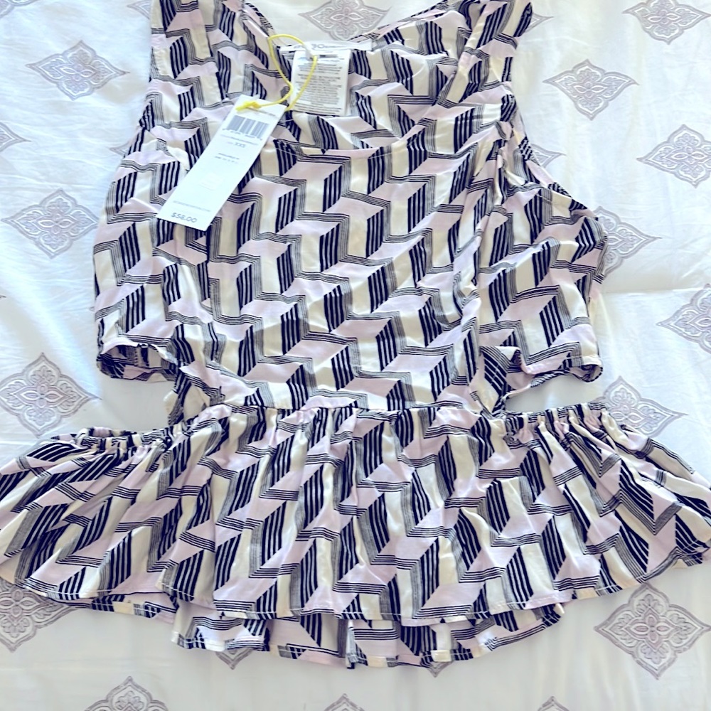 NBW BCBG cut out top. Size xxs